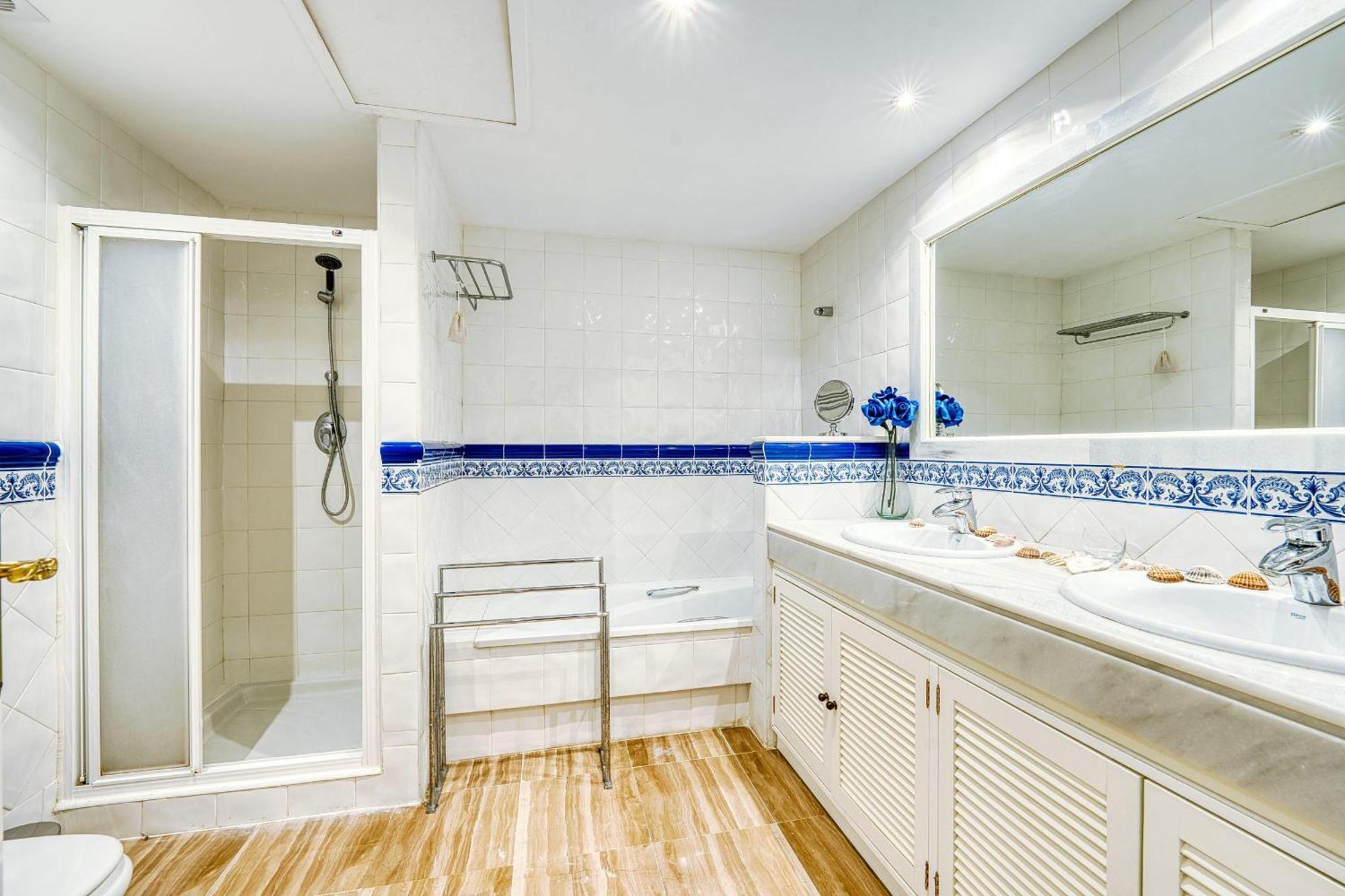 Appartement 3030 Elegant Beachside Penthouse With Sea Views Marbellac