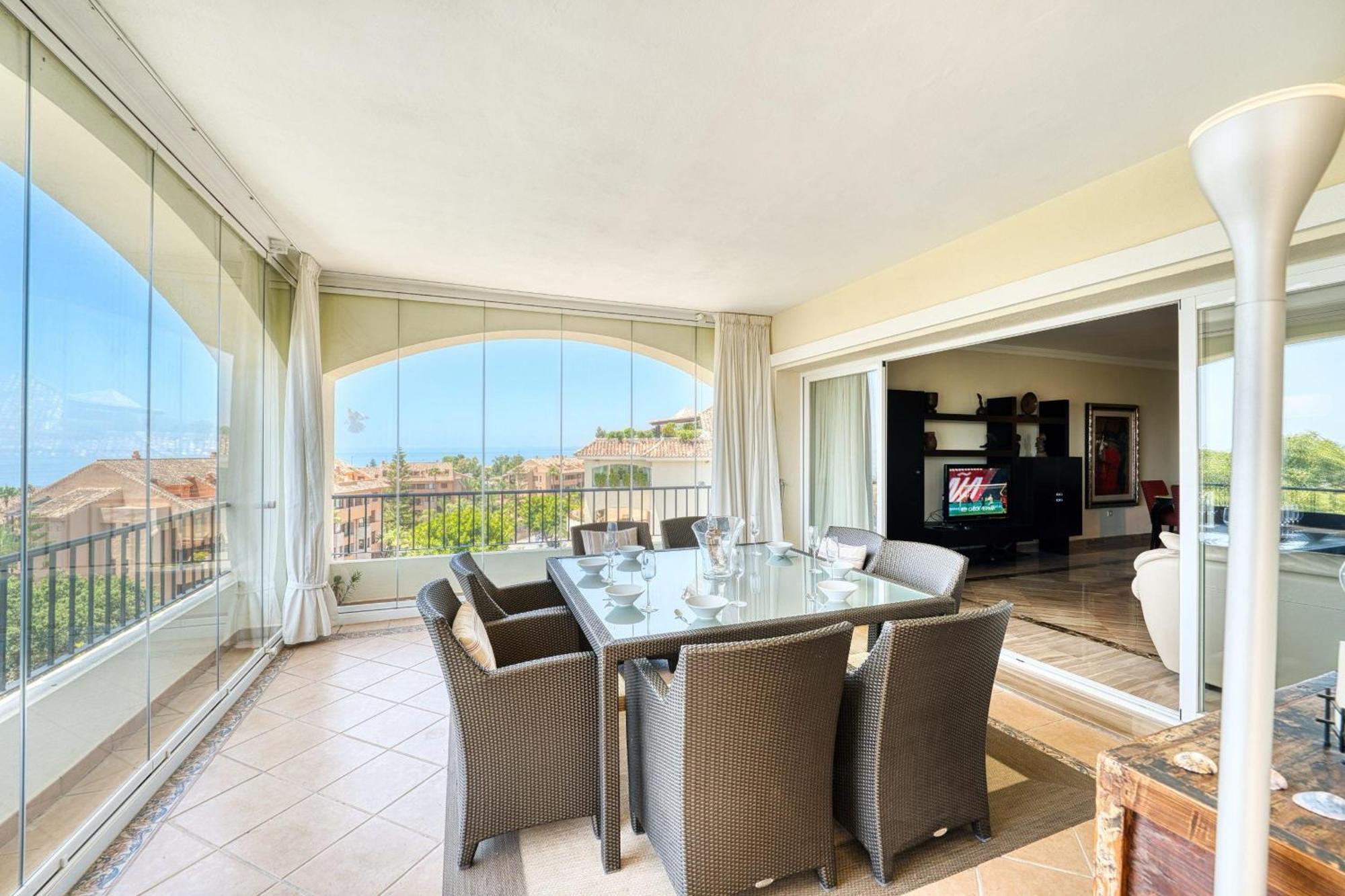 3030 Elegant Beachside Penthouse With Sea Views * Marbellac